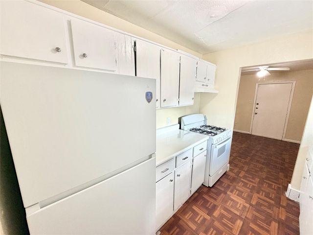 6257 Manor RD B, Austin, TX 78723