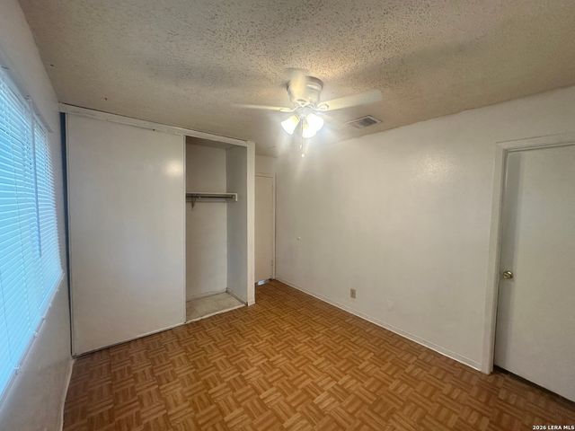 8719 Port Of Call, San Antonio, TX 78242