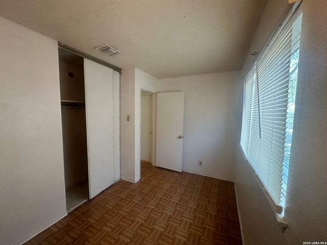 8719 Port Of Call, San Antonio, TX 78242