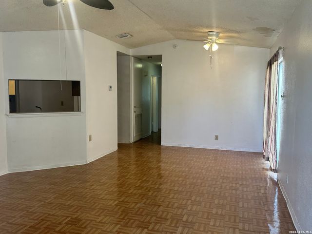 8719 Port Of Call, San Antonio, TX 78242