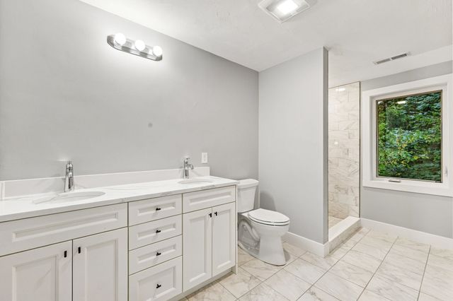 164 Main Street C, Westford, MA 01886