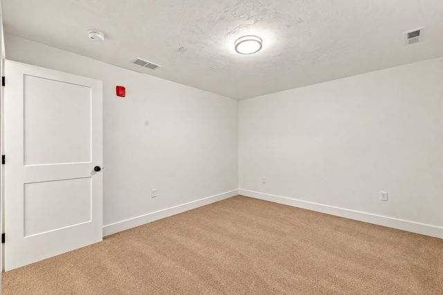 164 Main Street C, Westford, MA 01886