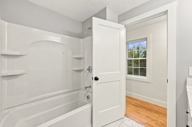 164 Main Street C, Westford, MA 01886