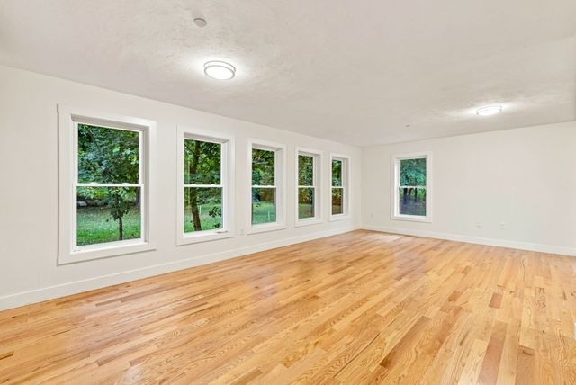 164 Main Street C, Westford, MA 01886