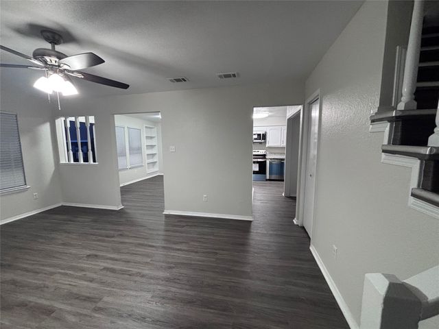 7800 Irish Drive TH2, North Richland Hills, TX 76180