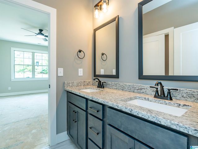 581 WHITE TAIL RUN, Chelsea, AL 35043