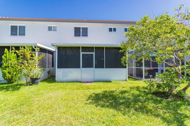 20822 NW 2nd Street, Pembroke Pines, FL 33029