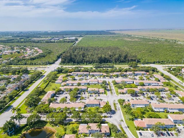 20822 NW 2nd Street, Pembroke Pines, FL 33029