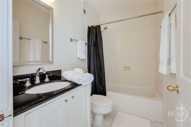 247 E Washington Street 504, Athens, GA 30606