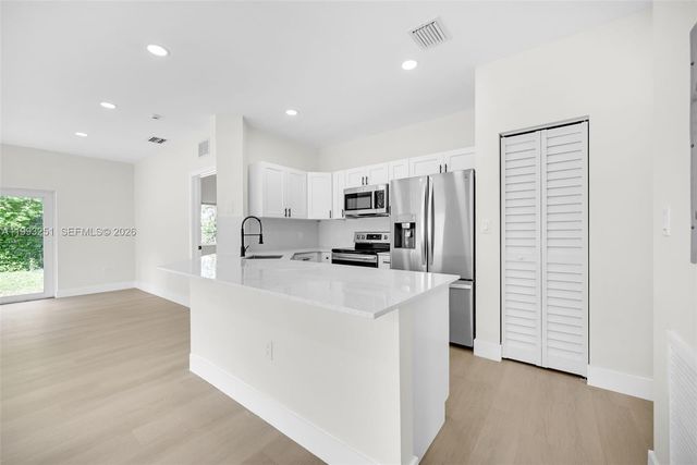 6940 NW 5th Pl, Miami, FL 33150