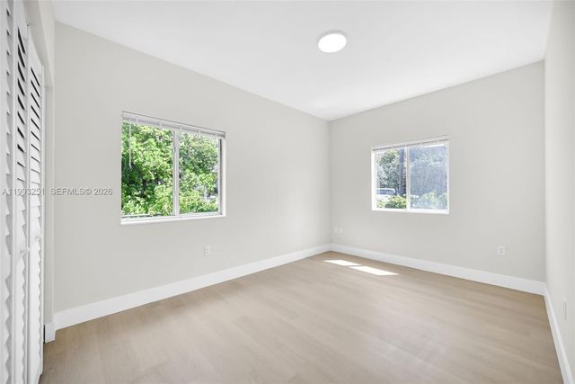 6940 NW 5th Pl, Miami, FL 33150