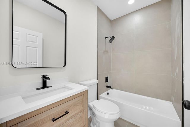 6940 NW 5th Pl, Miami, FL 33150