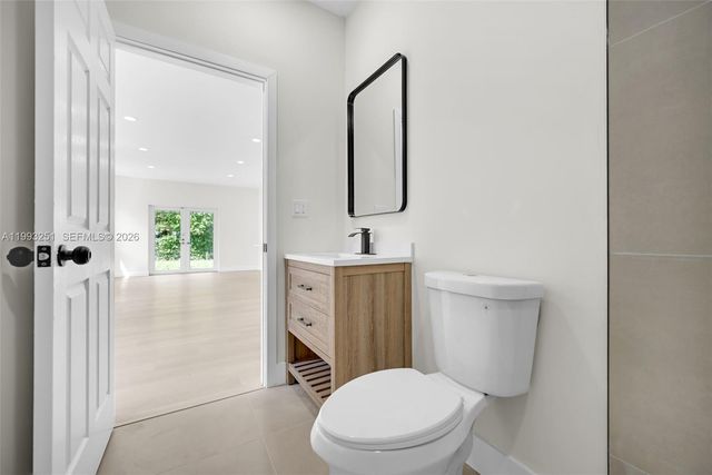 6940 NW 5th Pl, Miami, FL 33150