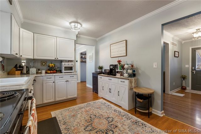 6075 Highway 335 NE, New Salisbury, IN 47114