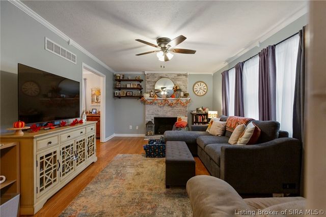 6075 Highway 335 NE, New Salisbury, IN 47114