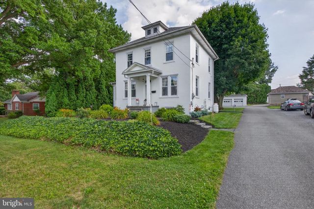 30 W BRANDT BLVD, Salunga, PA 17538
