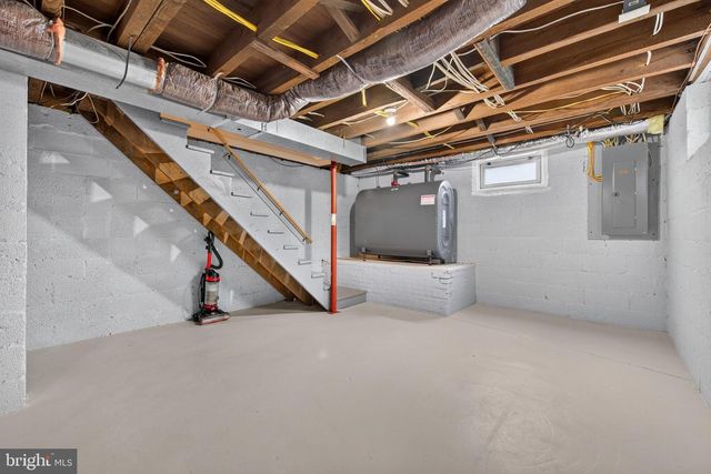 30 W BRANDT BLVD, Salunga, PA 17538