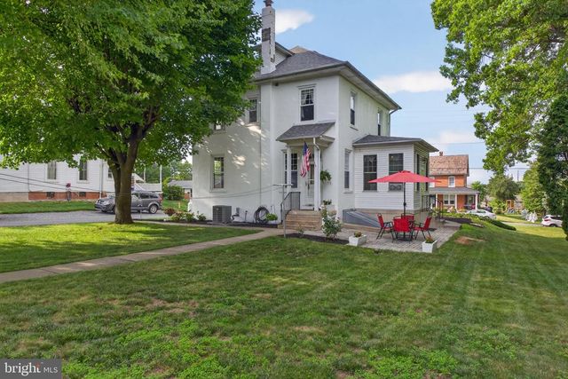 30 W BRANDT BLVD, Salunga, PA 17538