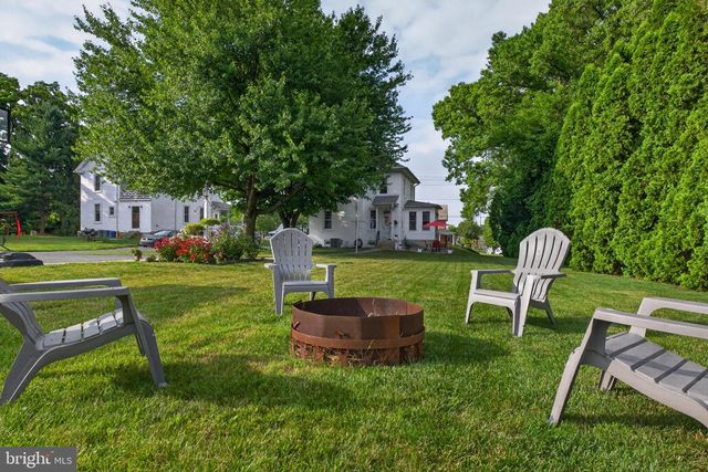 30 W BRANDT BLVD, Salunga, PA 17538