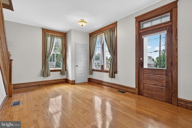 30 W BRANDT BLVD, Salunga, PA 17538