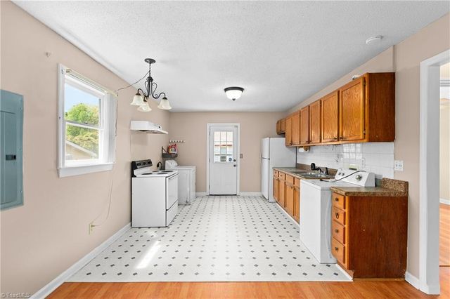 1748 Pleasant Street, Winston-salem, NC 27107