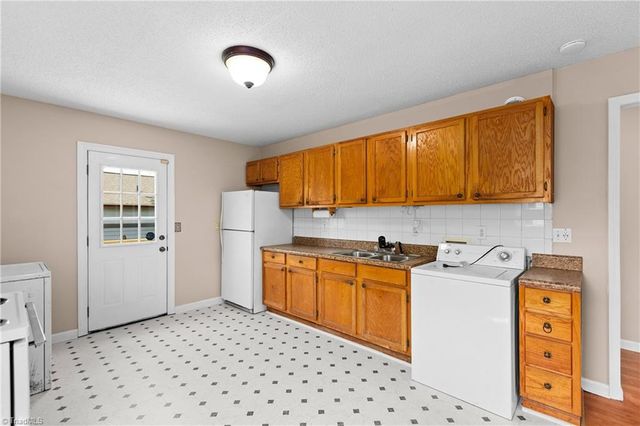 1748 Pleasant Street, Winston-salem, NC 27107