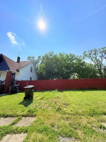 9129 Fischer Street, Detroit, MI 48213