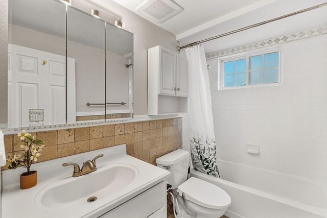 177 Franklin St 2, Stoneham, MA 02180