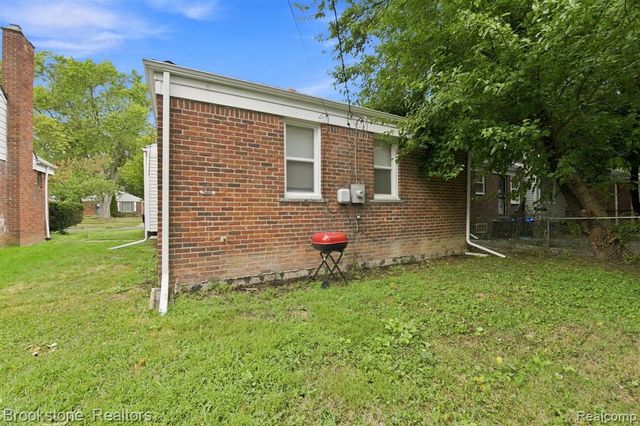 9600 Braile Street, Detroit, MI 48228