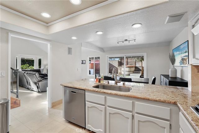 20981 Coastview Lane, Huntington Beach, CA 92648