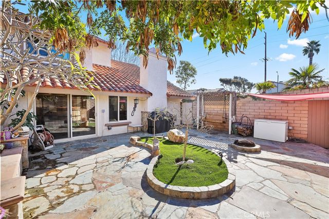 20981 Coastview Lane, Huntington Beach, CA 92648