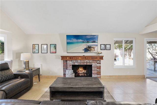 20981 Coastview Lane, Huntington Beach, CA 92648