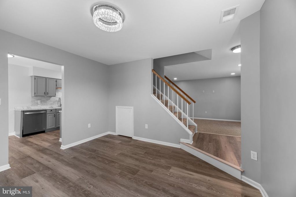 Image 10 of property listing at 9302 PLAYER DR #155, Laurel, MD 20708