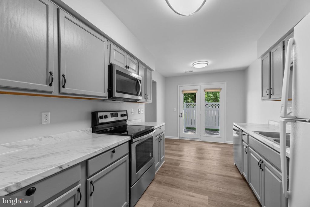 Image 13 of property listing at 9302 PLAYER DR #155, Laurel, MD 20708