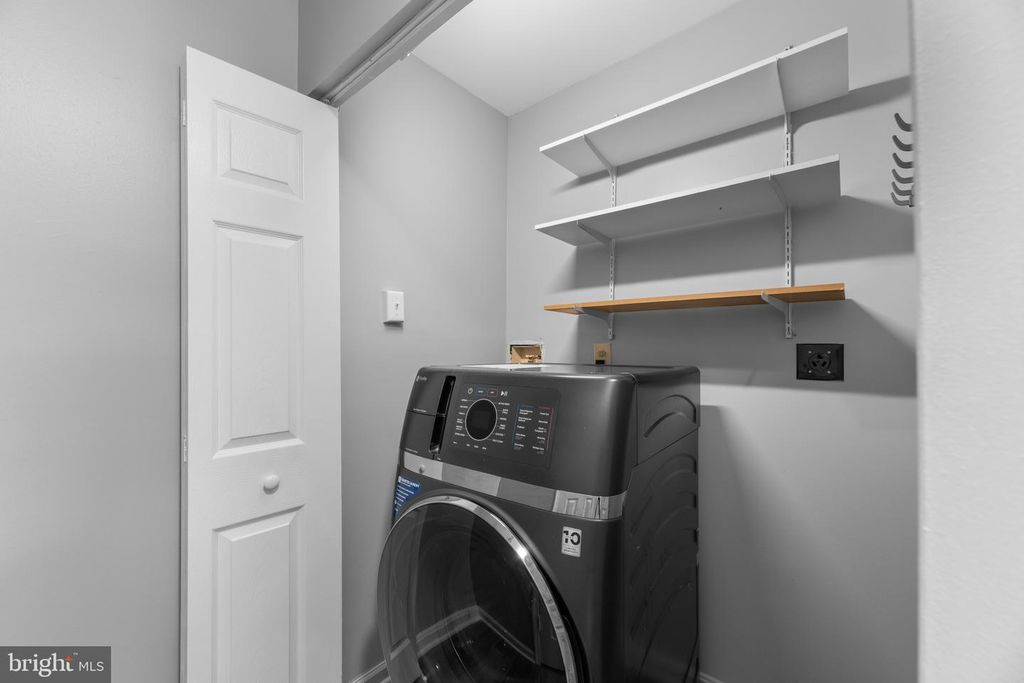 Image 17 of property listing at 9302 PLAYER DR #155, Laurel, MD 20708