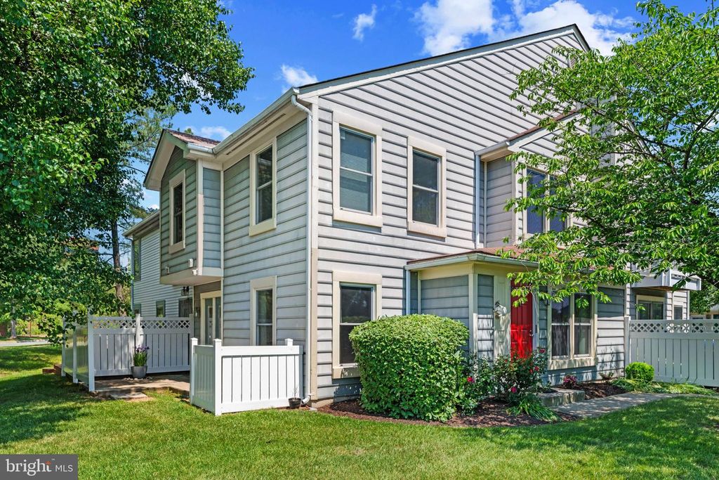 Image 2 of property listing at 9302 PLAYER DR #155, Laurel, MD 20708