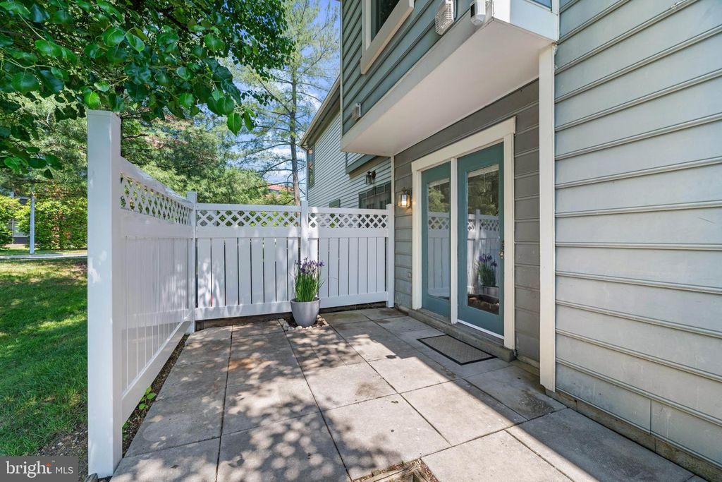 Image 39 of property listing at 9302 PLAYER DR #155, Laurel, MD 20708