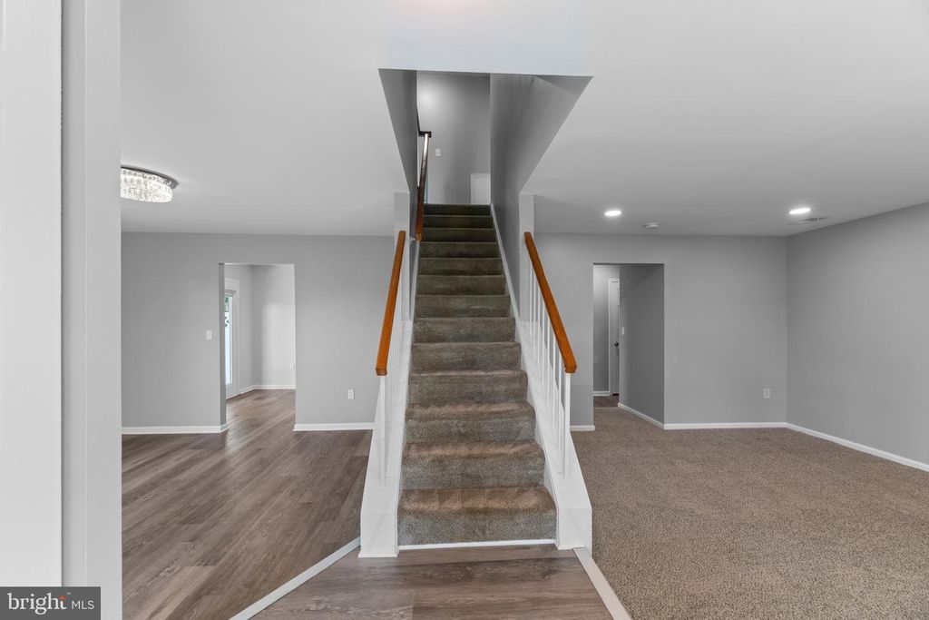 Image 7 of property listing at 9302 PLAYER DR #155, Laurel, MD 20708