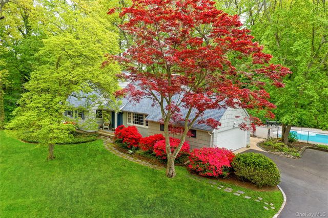 14 Bunkerhill Drive, Huntington, NY 11743
