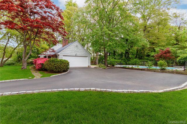 14 Bunkerhill Drive, Huntington, NY 11743