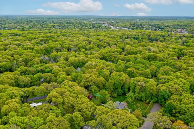 14 Bunkerhill Drive, Huntington, NY 11743