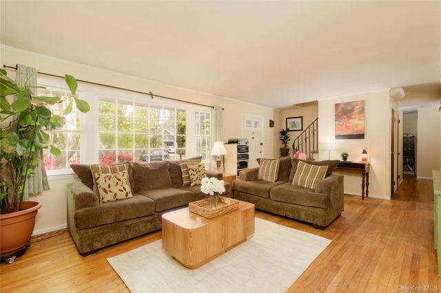 14 Bunkerhill Drive, Huntington, NY 11743