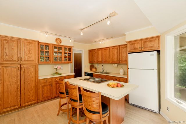 14 Bunkerhill Drive, Huntington, NY 11743