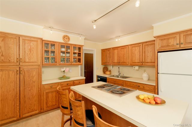 14 Bunkerhill Drive, Huntington, NY 11743