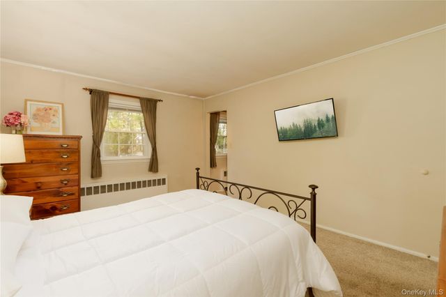 14 Bunkerhill Drive, Huntington, NY 11743