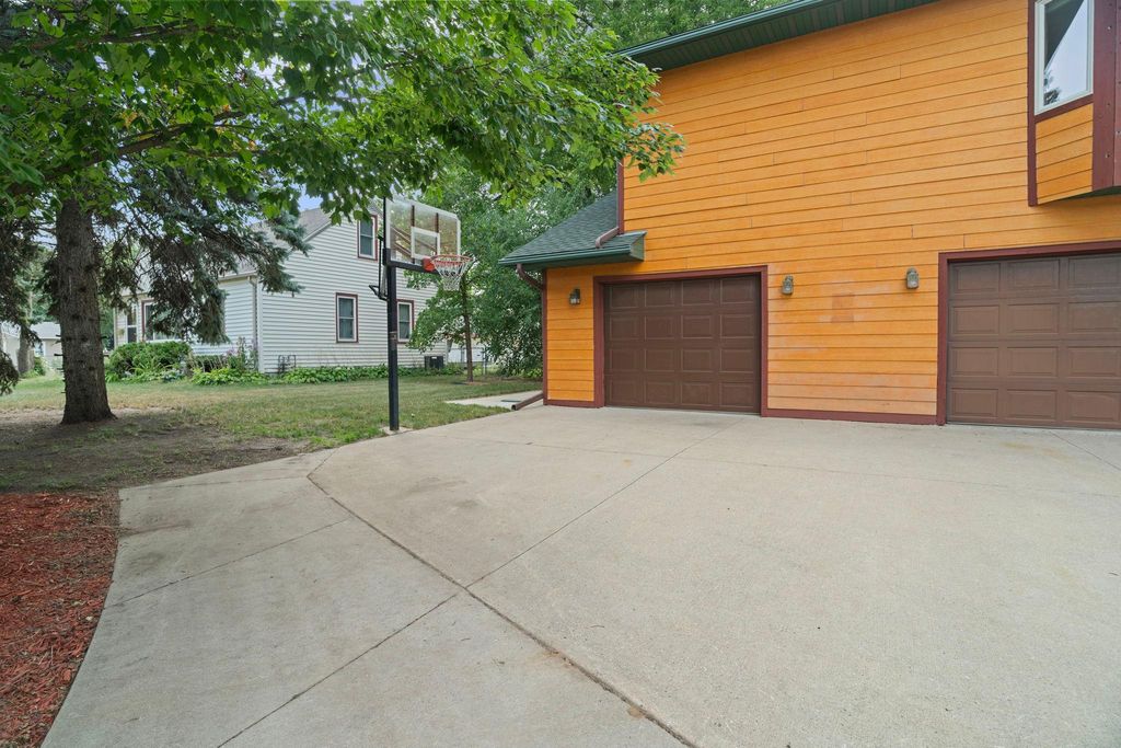 9140 Aldrich Avenue S, Bloomington, MN 55420 — photo 4