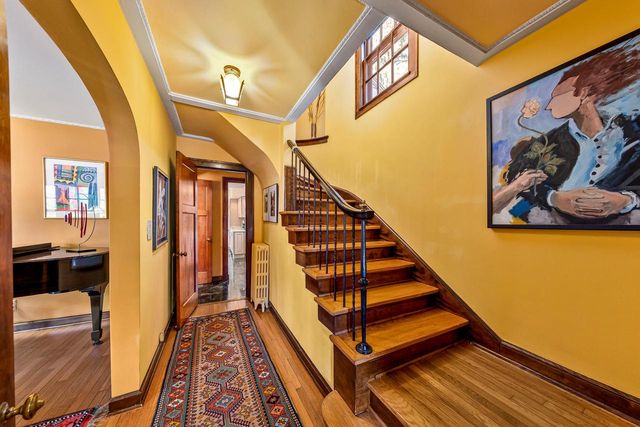 3467 N Frederick AVENUE, Milwaukee, WI 53211