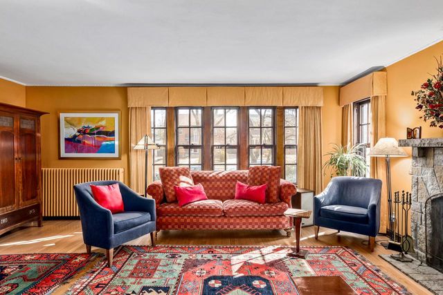 3467 N Frederick AVENUE, Milwaukee, WI 53211