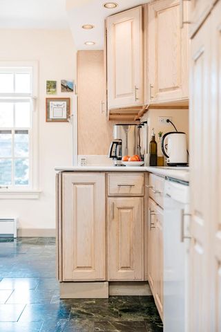 3467 N Frederick AVENUE, Milwaukee, WI 53211