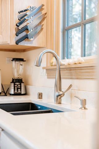 3467 N Frederick AVENUE, Milwaukee, WI 53211